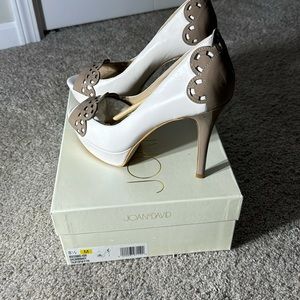 Joan and David women size 8.5 M platform heel.